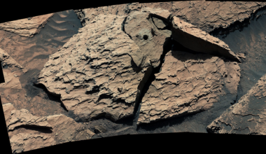 NASA's Curiosity Takes Close Look at Rock That Got Stuck on Drill