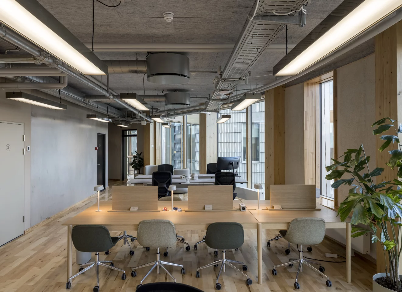 TRÆ's interior consists of 20 floors, most of which is taken up by office space