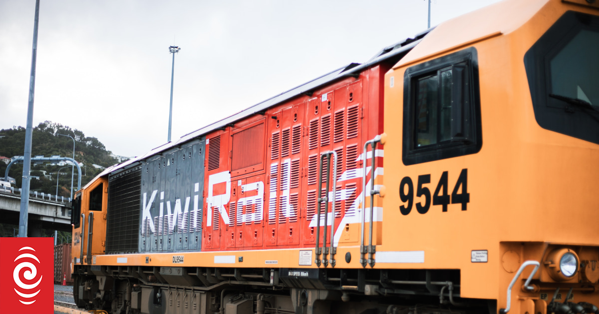 KiwiRail fined nearly $300,000 after two workers receive electric shocks