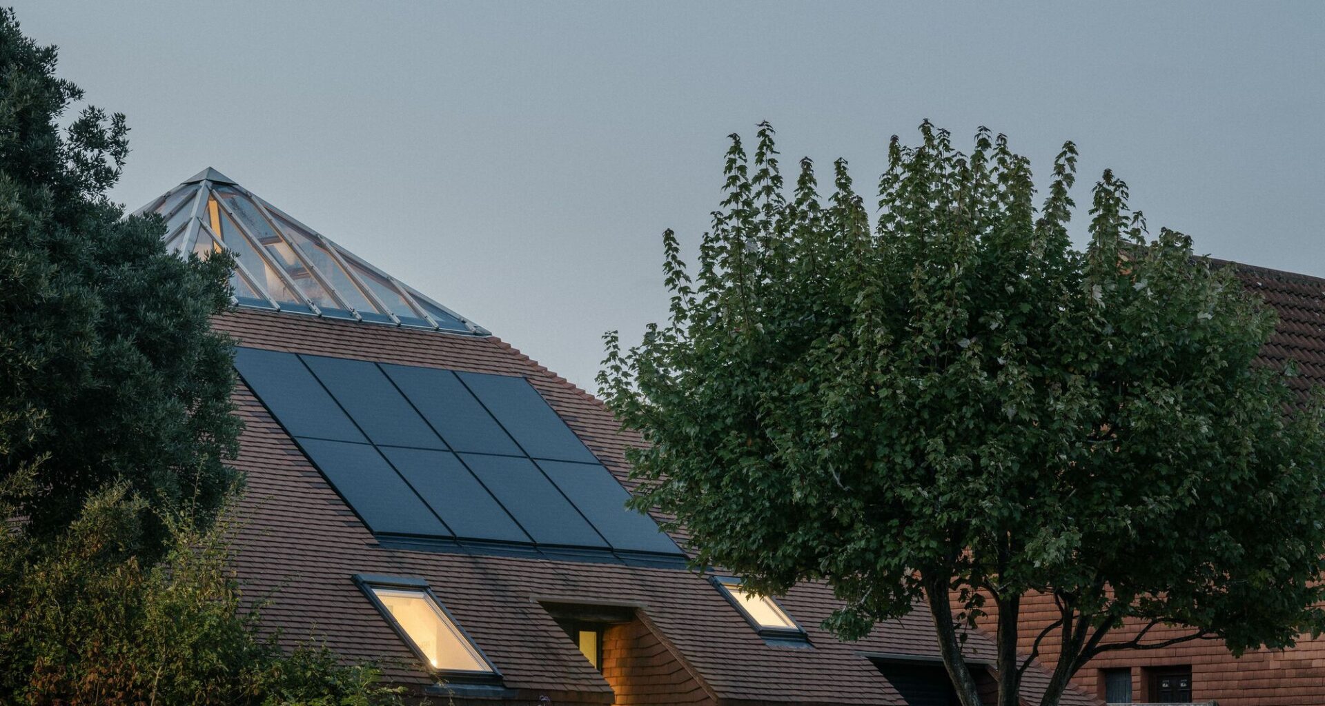 Pyramid House / Khan Bonshek