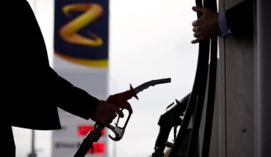 ‘Economy is stalling’ – business performance data point to zero growth as Iran war oil shock hits jobs and growth outlook
