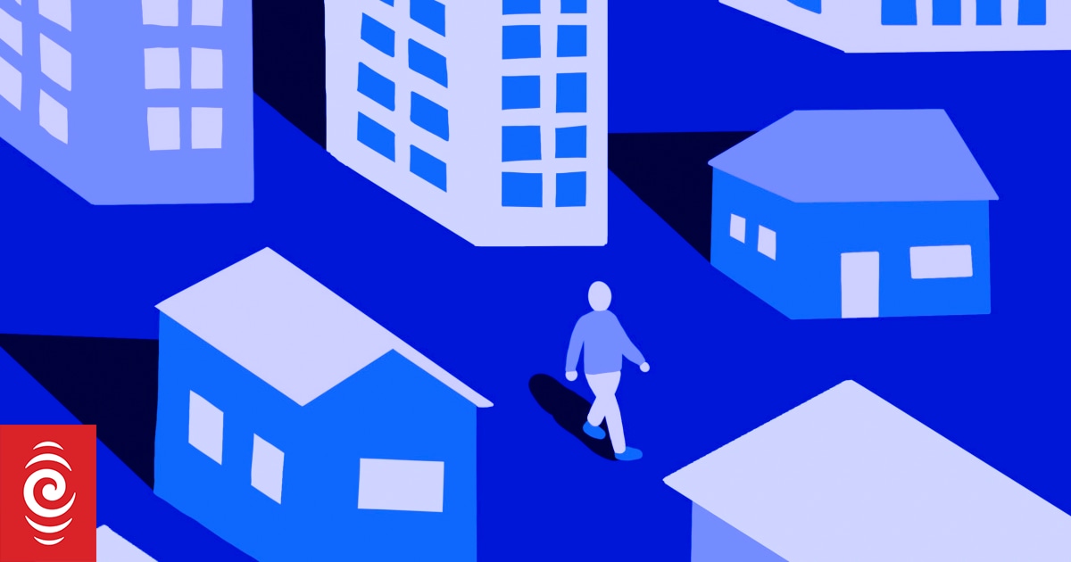 Housing market confidence takes a tumble as interest rates, inflation rise