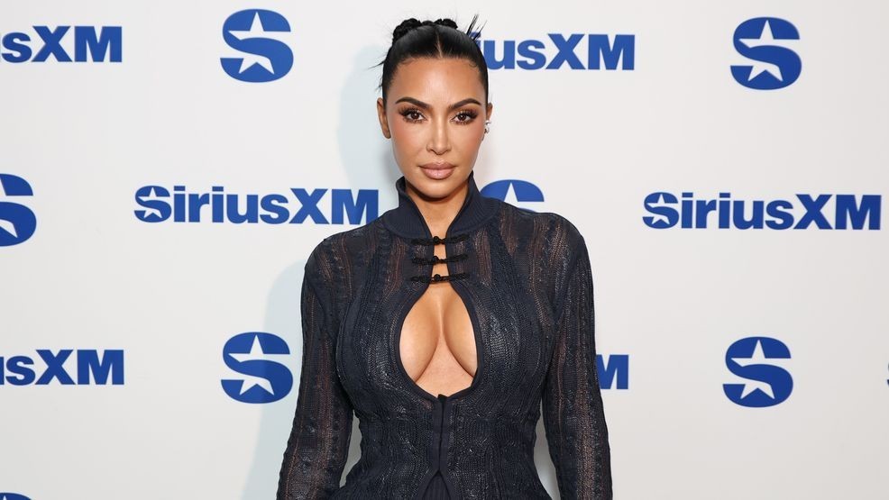 NEW YORK, NEW YORK - OCTOBER 27: Kim Kardashian attends SiriusXM's Town Hall with the cast of "All's Fair" hosted by Andy Cohen at SiriusXM Studios on October 27, 2025 in New York City. (Photo by Jamie McCarthy/Getty Images for SiriusXM)