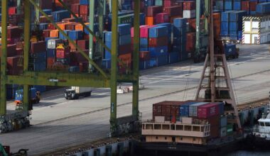 Malaysia, Singapore exports surge on AI boom, defying Mideast shock