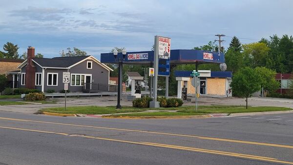 WHMI 93.5 Local News : Gus’s Carry Out Relocating To Old Gas Station Site In Downtown Howell
