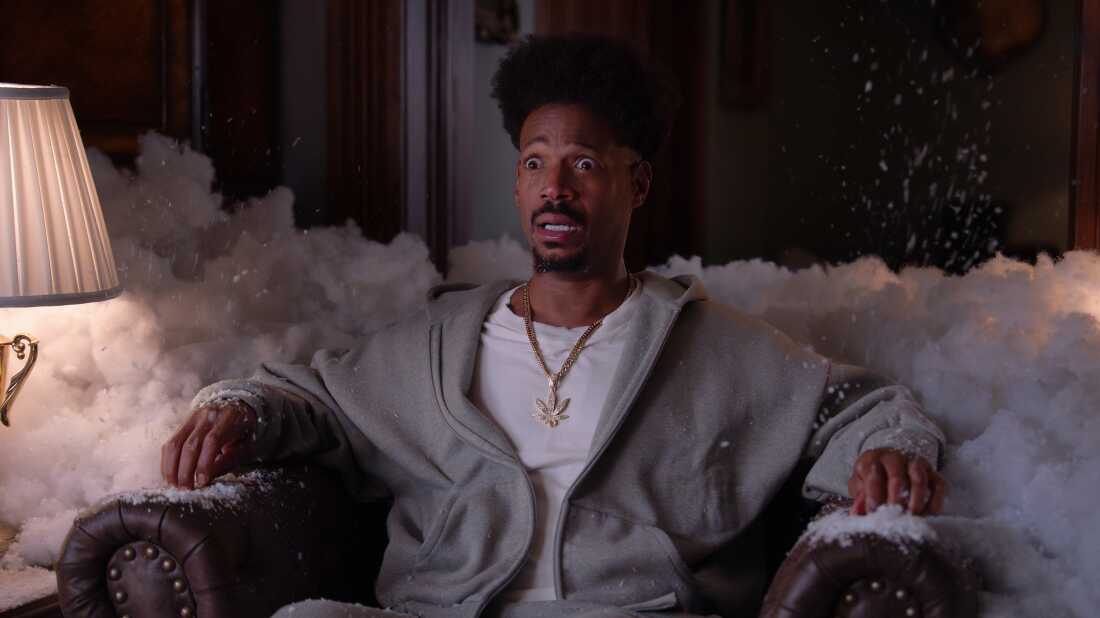 Marlon Wayans as Shorty in Scary Movie. This trailer includes instances of vulgar language.