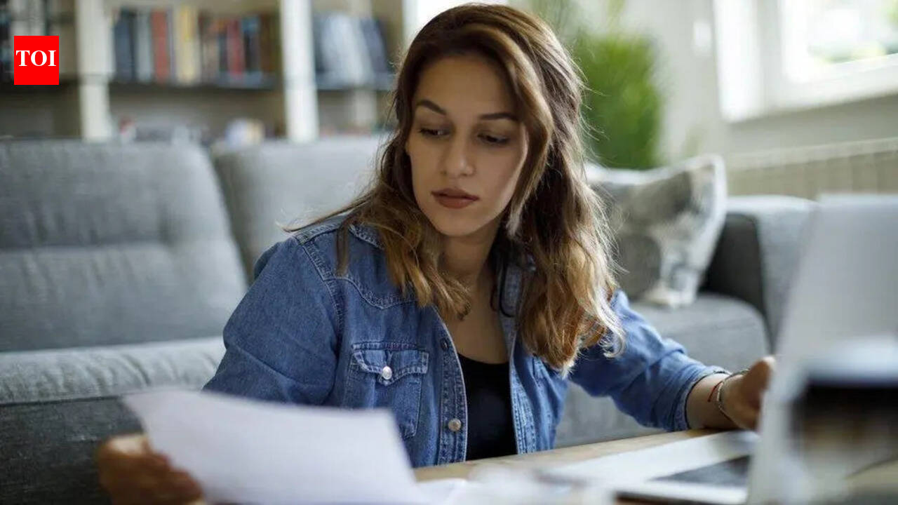 Britain’s anxious young adults struggle with modern workplace demands, warns UK govt advisor