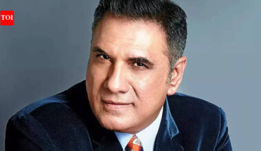 Boman Irani applauds Ram Charan's down-to-earth nature, Says 'Peddi' is bigger than the trailer reveals | Hindi Movie News