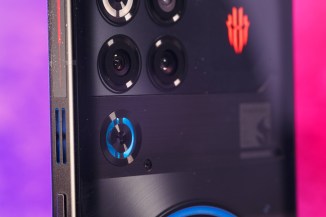 Active cooling fan, shoulder triggers