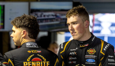 news: Matt Payne reveals he suffered broken wrist in training accident