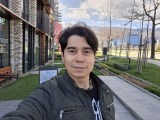 Selfies comparison: Galaxy A57 - 25mm, f/2.2, ISO 40, 1/243s (4000x3000px) - Samsung Galaxy A57 vs. Galaxy S25 FE