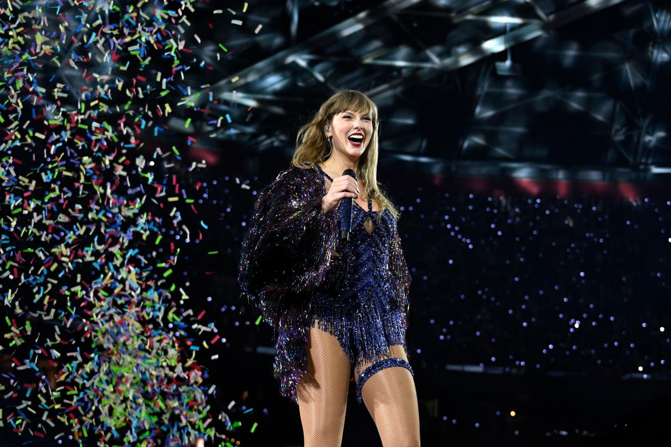 Taylor Swift’s Fan-Favorite Album Joins ‘1989’ In A Chart Feat