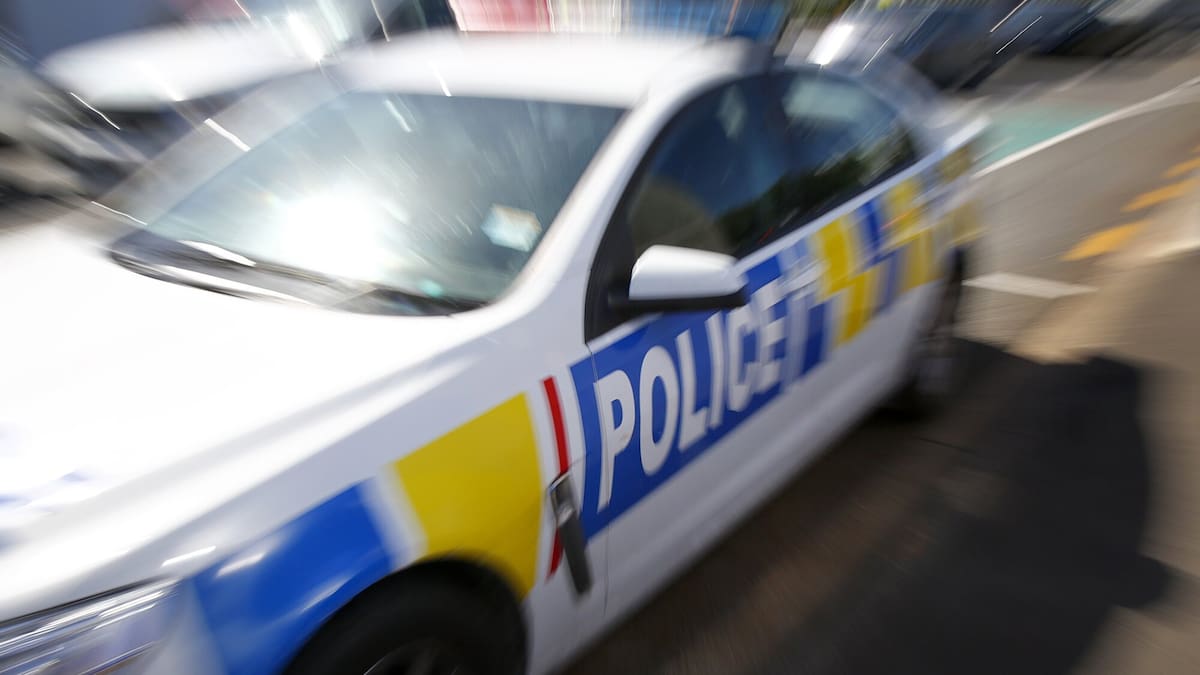 Two dead in separate overnight crashes, one on Waiheke Island, the other in Wairākei