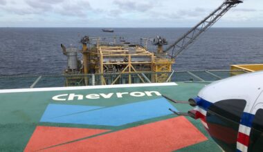 Chevron CEO Warns of Emerging Physical Shortages in Crude Oil