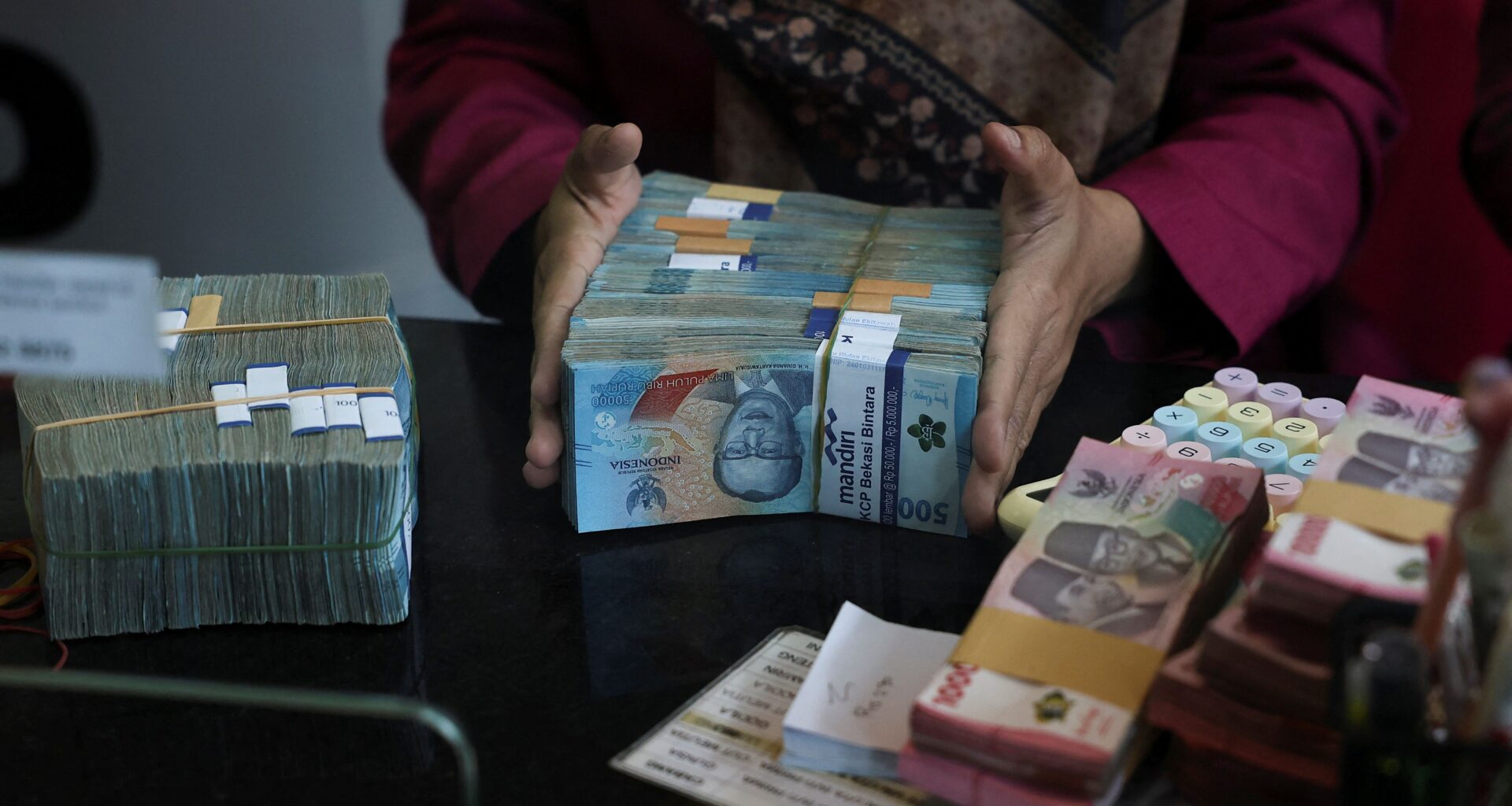 Rupiah, rupee stay out of favour as oil spike punishes importers