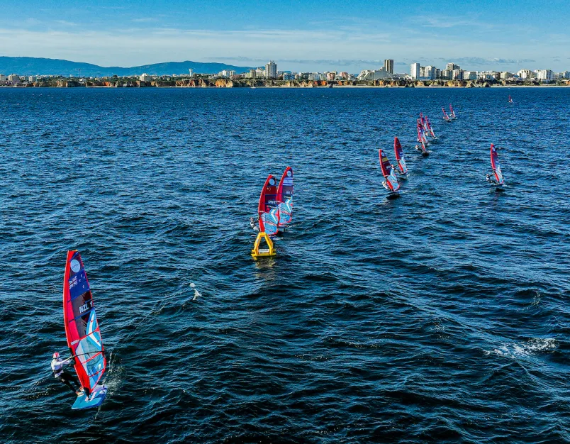 2026 iQFOiL European Championship, Day 2: Aimee Bright, Eli Liefting lead New Zealand charge as gold fleet looms in Portugal