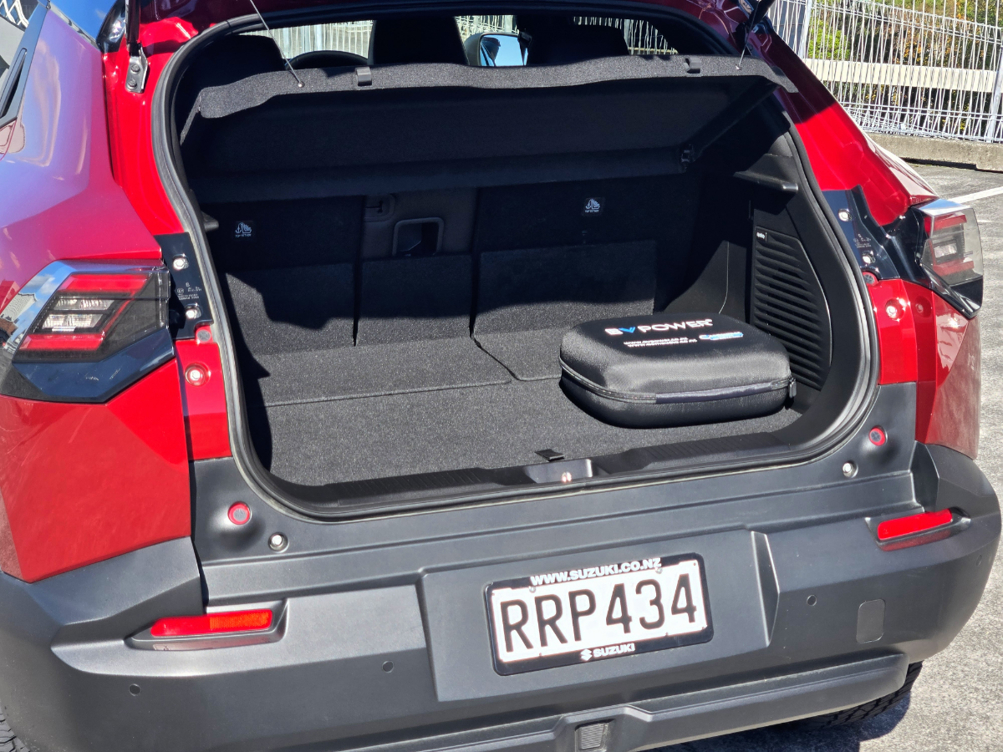 Suzuki e Vitara AWD.