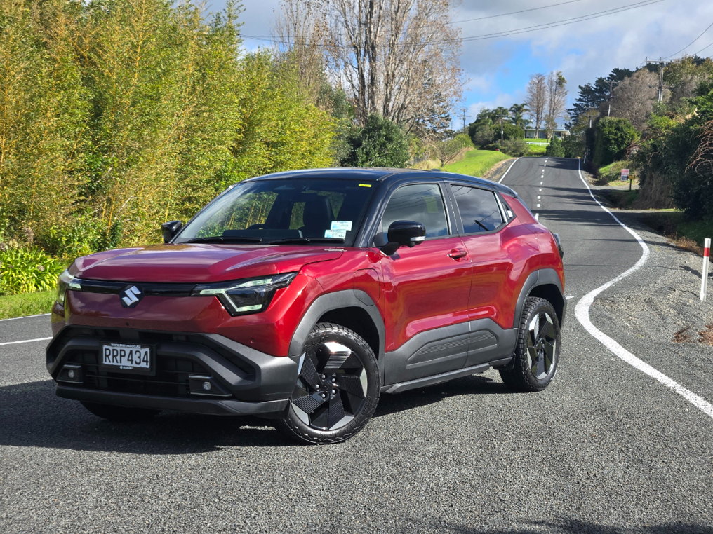 Suzuki e Vitara AWD.