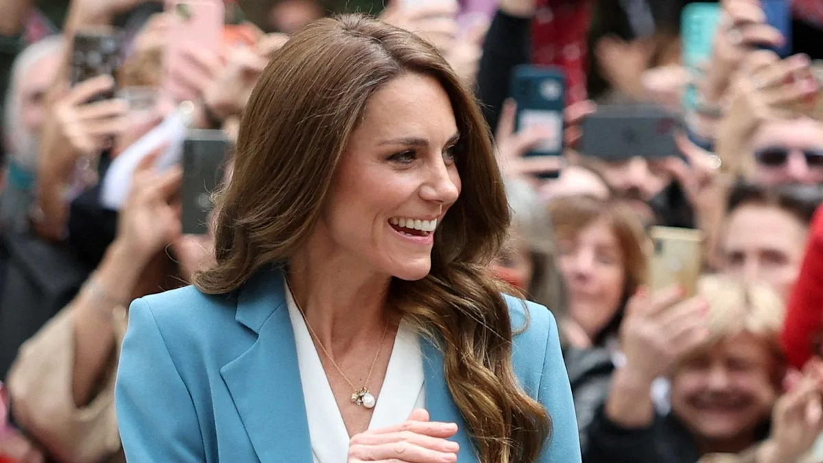 Glowing Princess Kate touches down in Italy as she steps out solo on day one of 'gear change' trip