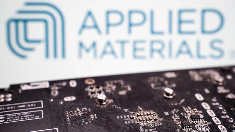 For the fiscal second quarter 2026, Applied Materials guided for revenue of approximately $7.65 billion and non-GAAP EPS of $2.64.NurPhoto via Getty Images