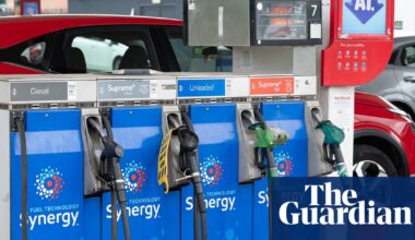 UK households bracing for new cost of living crisis, report finds | UK cost of living crisis
