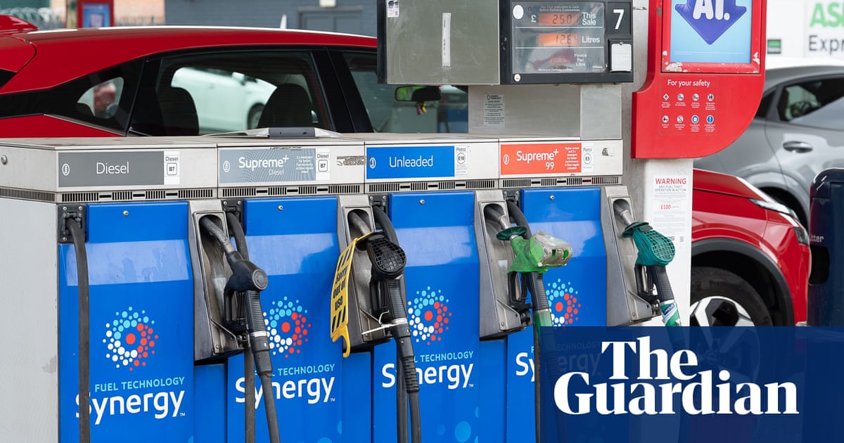 UK households bracing for new cost of living crisis, report finds | UK cost of living crisis