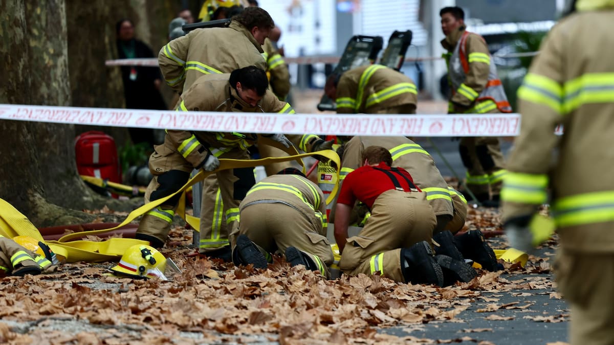 Firefighters tackle apartment fire on Greys Ave in central Auckland