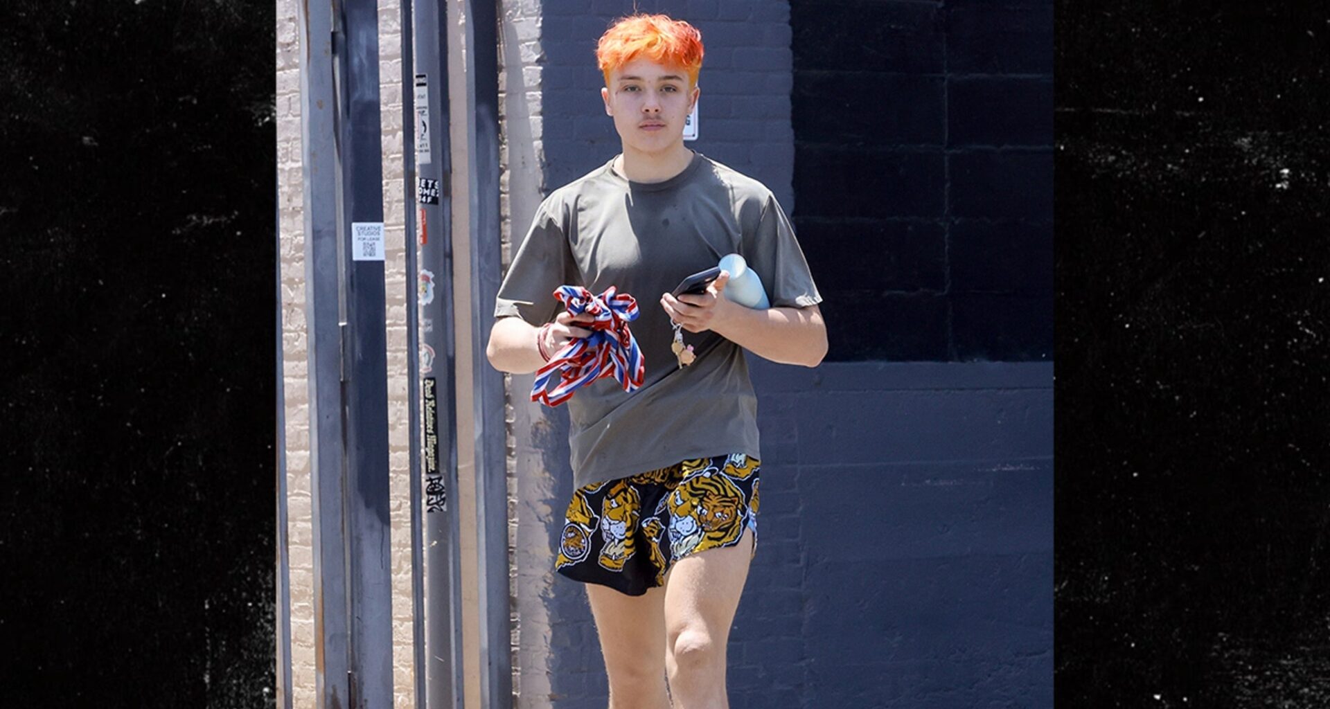 Brad Pitt & Angelina Jolie's Son Knox Debuts Bright Orange Hair