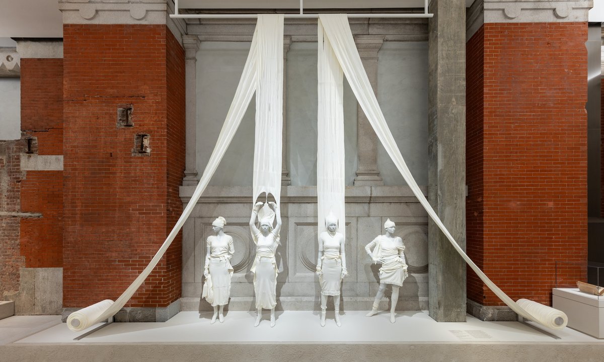 With new Costume Institute exhibition and galleries, the Met makes powerful statement about fashion's place in museums - The Art Newspaper