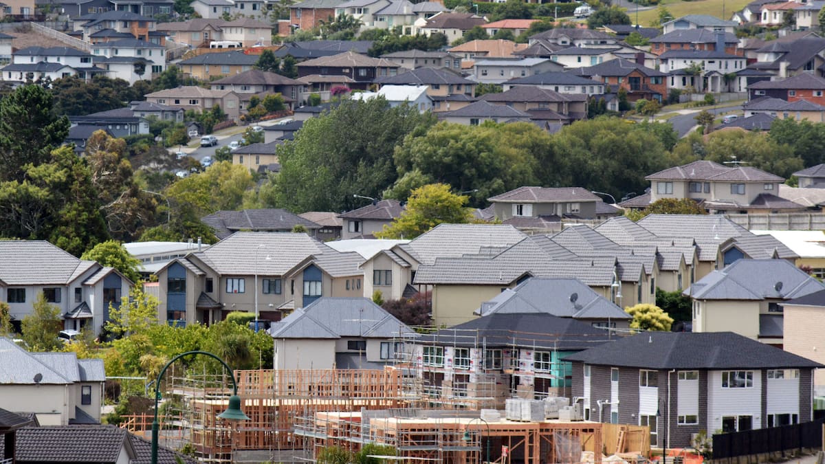 Cotality data shows Kiwis holding on to homes for longer amid prolonged housing downturn