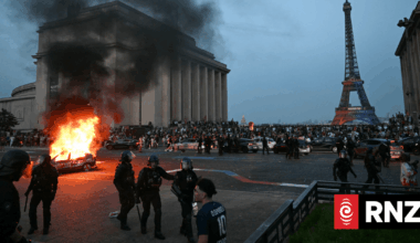 Arrests and clashes as tensions erupt in Paris on PSG victory night