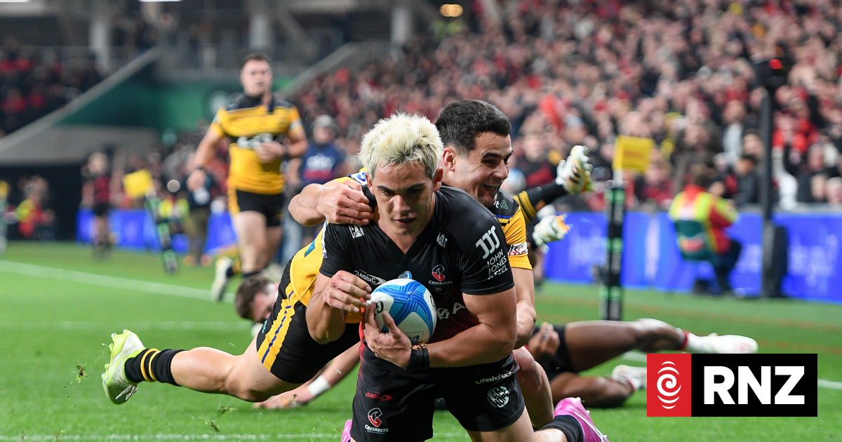Crusaders send statement before playoffs with win over Hurricanes - Super Rugby Pacific