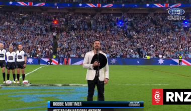 'Edvence Estrelia Feair': Robbie Mortimer slammed over rendition of Australian anthem