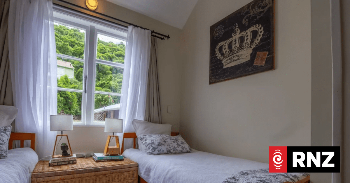 Hospitality sector divided on rates rise for Wellington Airbnbs