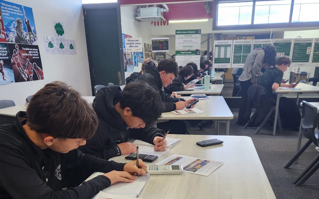 A maths class at the New Zealand Performance Academy Aotearoa.