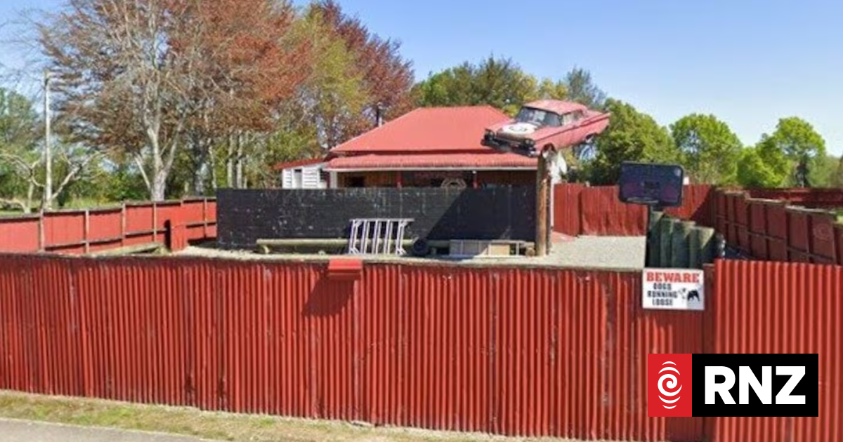 Former Mongrel Mob president Bill Elers wins court fight to keep Southland gang pad