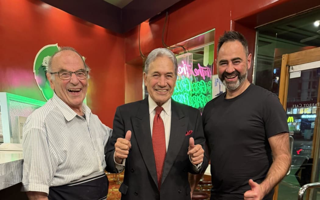 Winston Peters with Green Parrot co-owners Kosta and Chris Sakoufakis on April 24th.