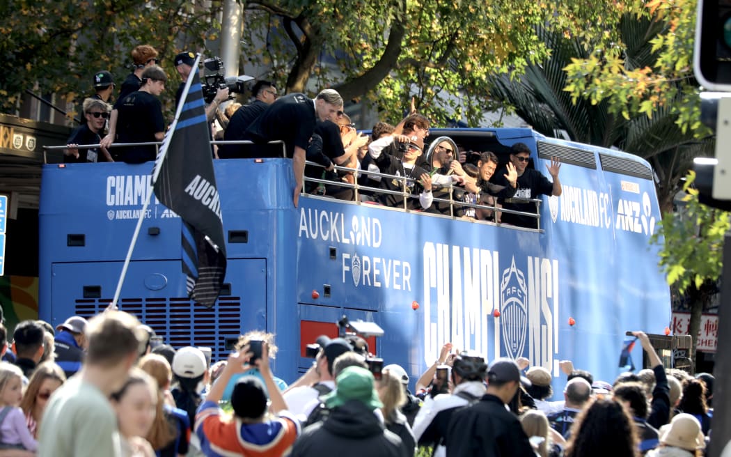 Auckland FC fans took the streets on Sunday to celebrate the club taking home the A-League championship title on Saturday night.
The Black Knights clinched a 1-0 win over five-time Grand Final champs Sydney FC at Go-Media Stadium and supporters could not be happier.