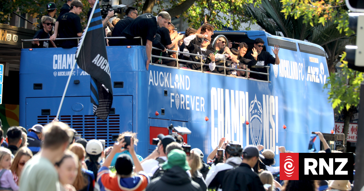 Auckland FC celebrates A-League championship with parade