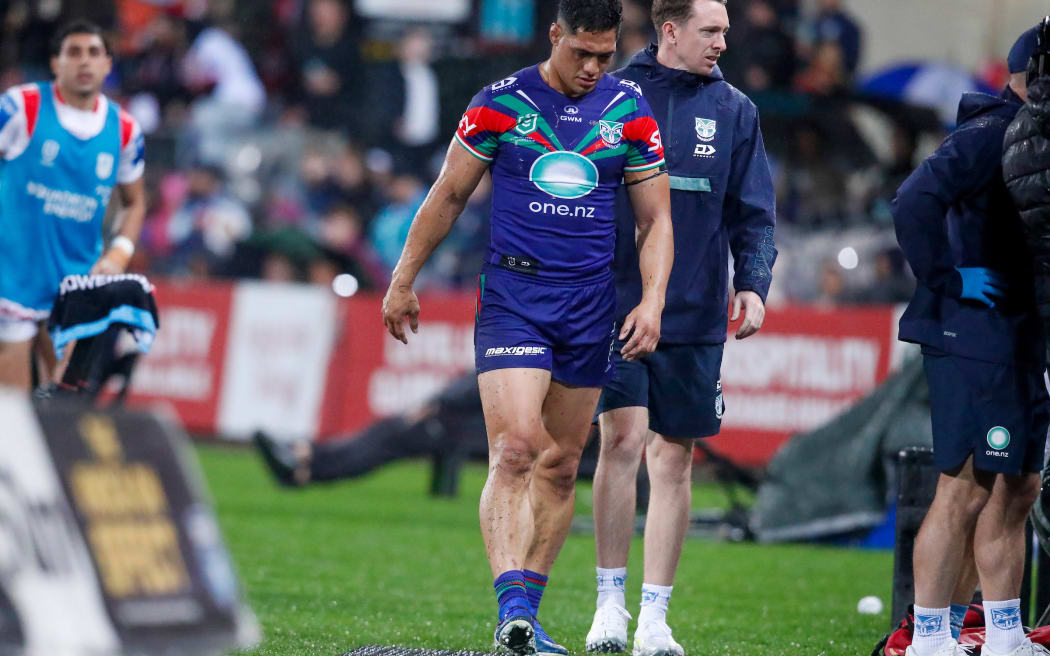 Roger Tuivasa-Sheck leaves the field injured. St George Dragons v One NZ Warriors. NRL Rugby League, Jubilee Stadium., NSW, Australia, Saturday 23rd May 2026 Copyright Photo: David Neilson / www.photosport.nz