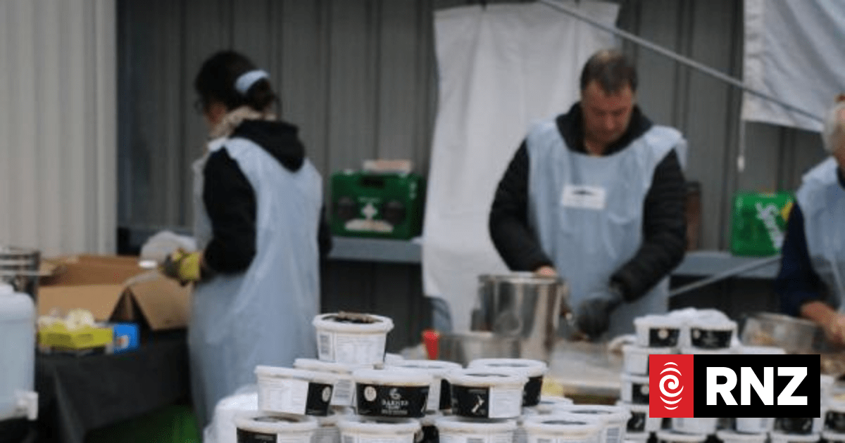 Bluff Oyster Festival selling tickets at gate, after sharp decline in sales