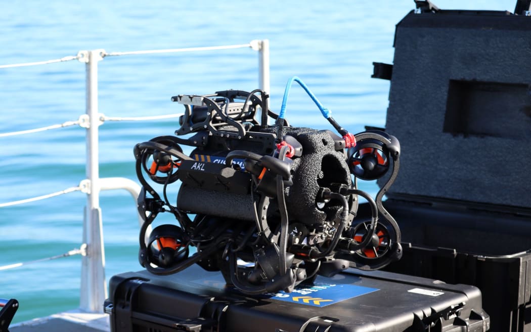 Customs have announced three new remotely controlled underwater vehicles to combat smugglers coming in by sea.