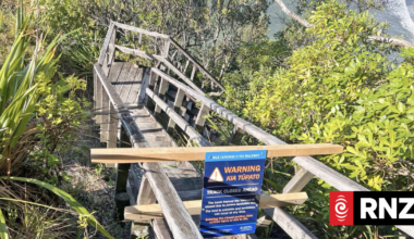 More safety signs for Ōhope track after walkers ignore closure