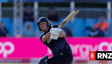 Sophie Devine fireworks not enough for White Ferns