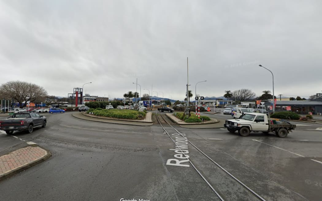 The roundabout on the corner of Redwood Street and Main Street in Blenheim.