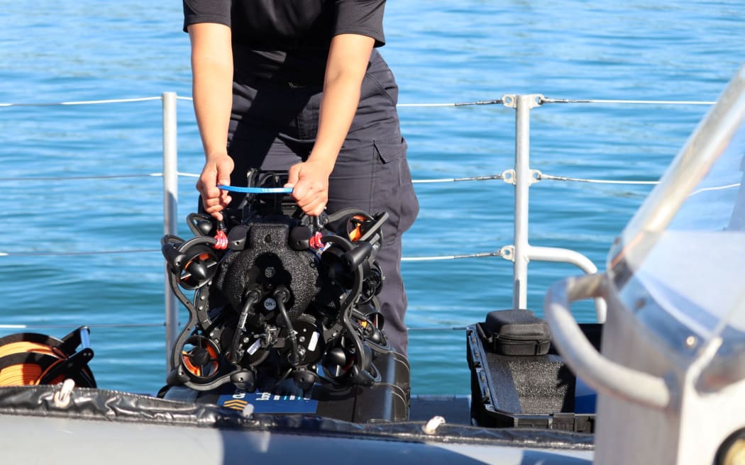 Customs have announced three new remotely controlled underwater vehicles to combat smugglers coming in by sea.
