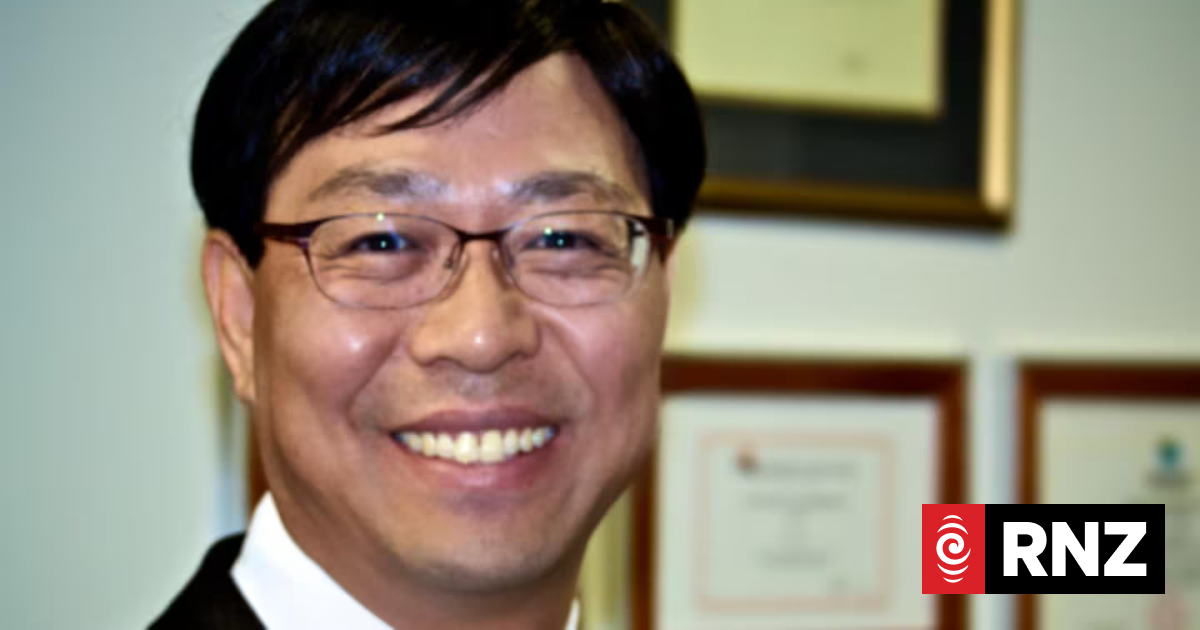 Auckland immigration lawyer Ken Oh censured and banned from practising on his own account