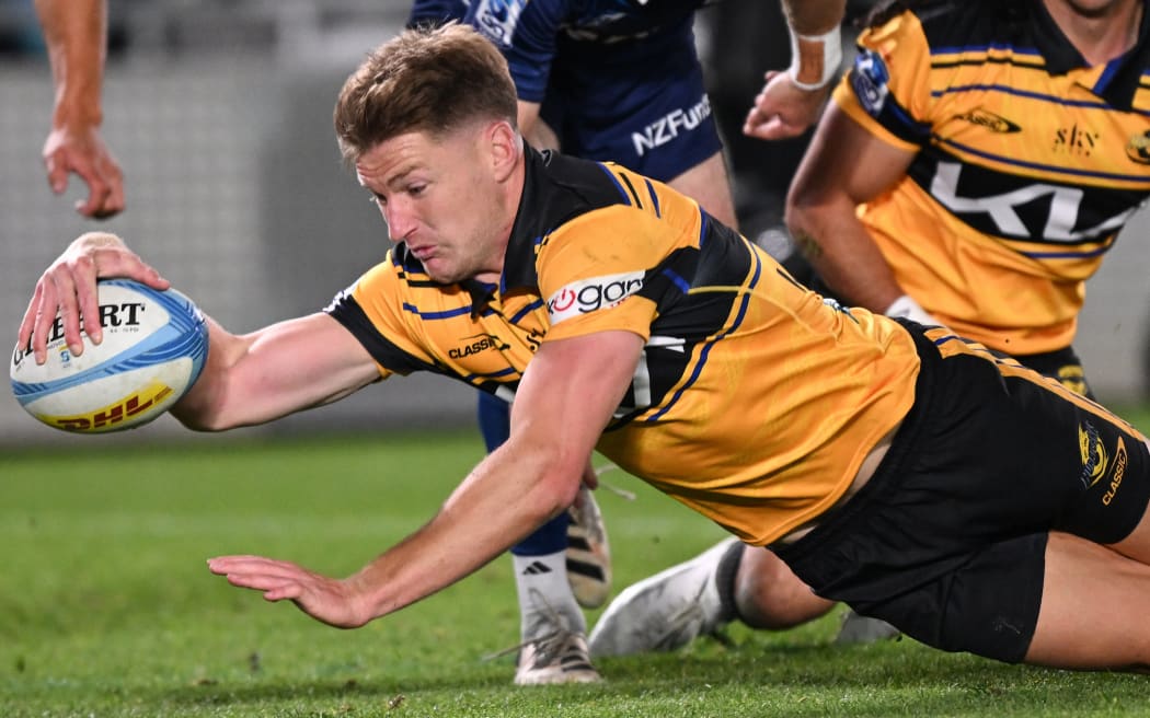 Jordie Barrett (captain) of the Hurricanes dives to score a try, Blues v Hurricanes, round 14 of the Super Rugby Pacific at Eden Park, Auckland, New Zealand on Saturday 16 May 2026.
© Photo: Andrew Cornaga / Photosport