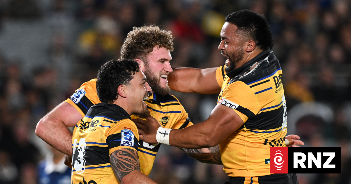 Hurricanes 'not shying away' from title expectations