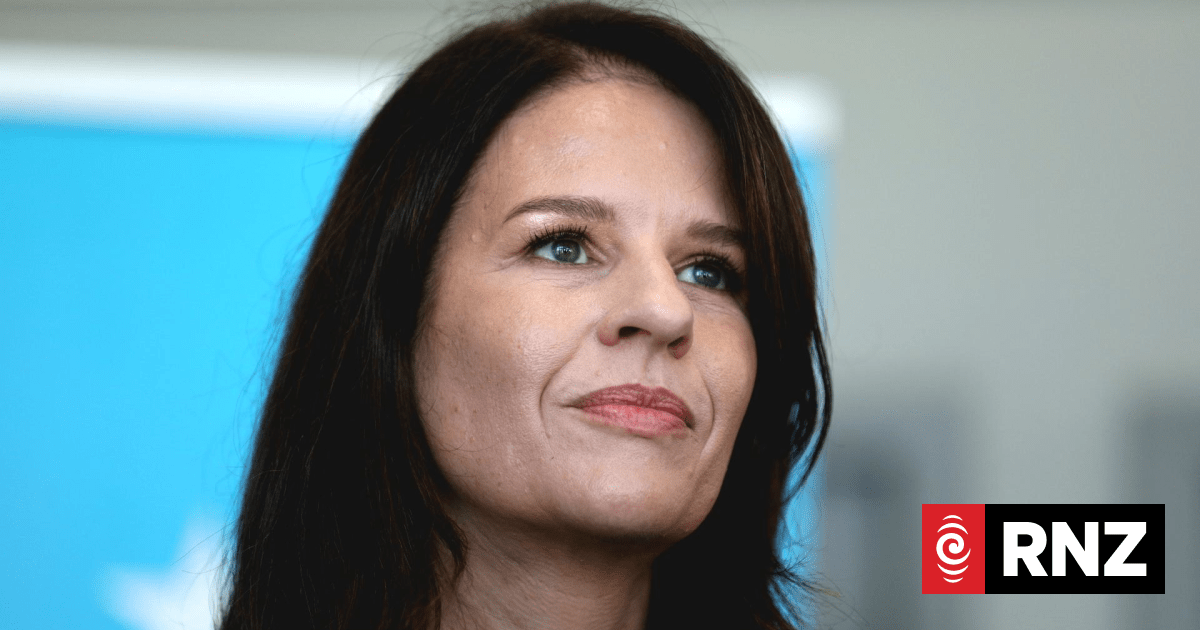 English requirements for Accredited Employer Work Visa expanded